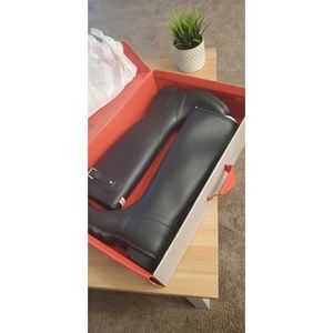 Hunter rain boots size9